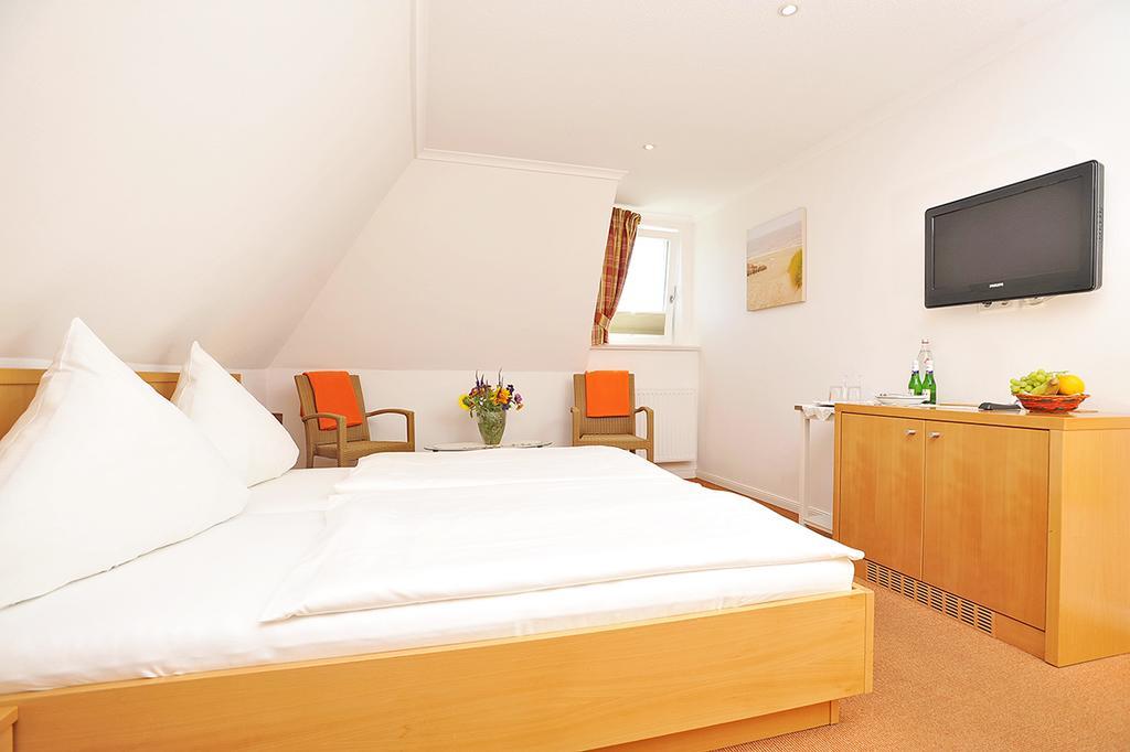 Hotel Und Restaurant Petit Robby